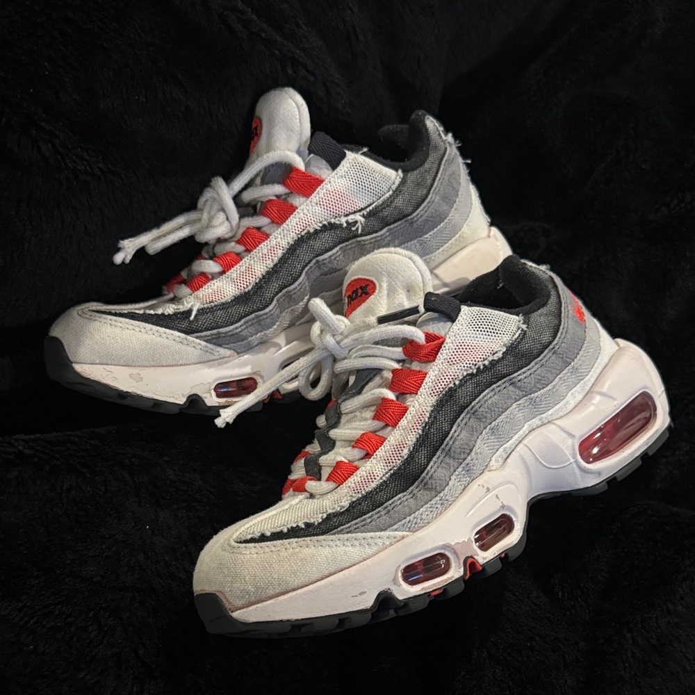 Boys Nike Air Max 95 in distressed Gray, White, and Red